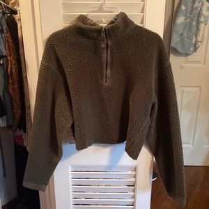 Cropped Teddy Sweatshirt